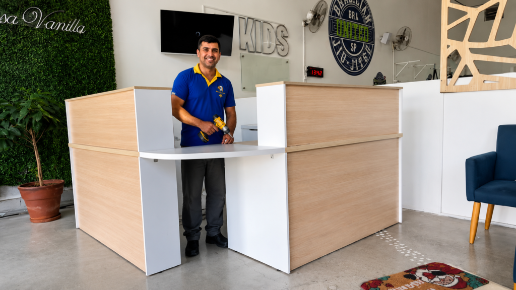 Montador Roberto: Realiza serviço de montagem e desmontagem de móveis em Santo André e ABC